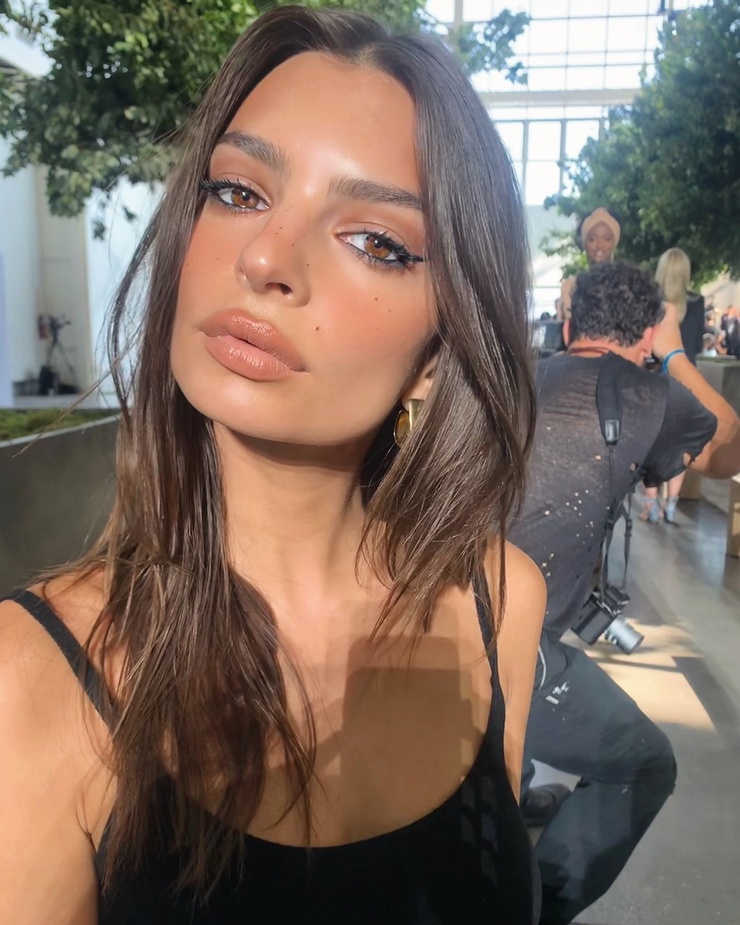 Emily Ratajkowski