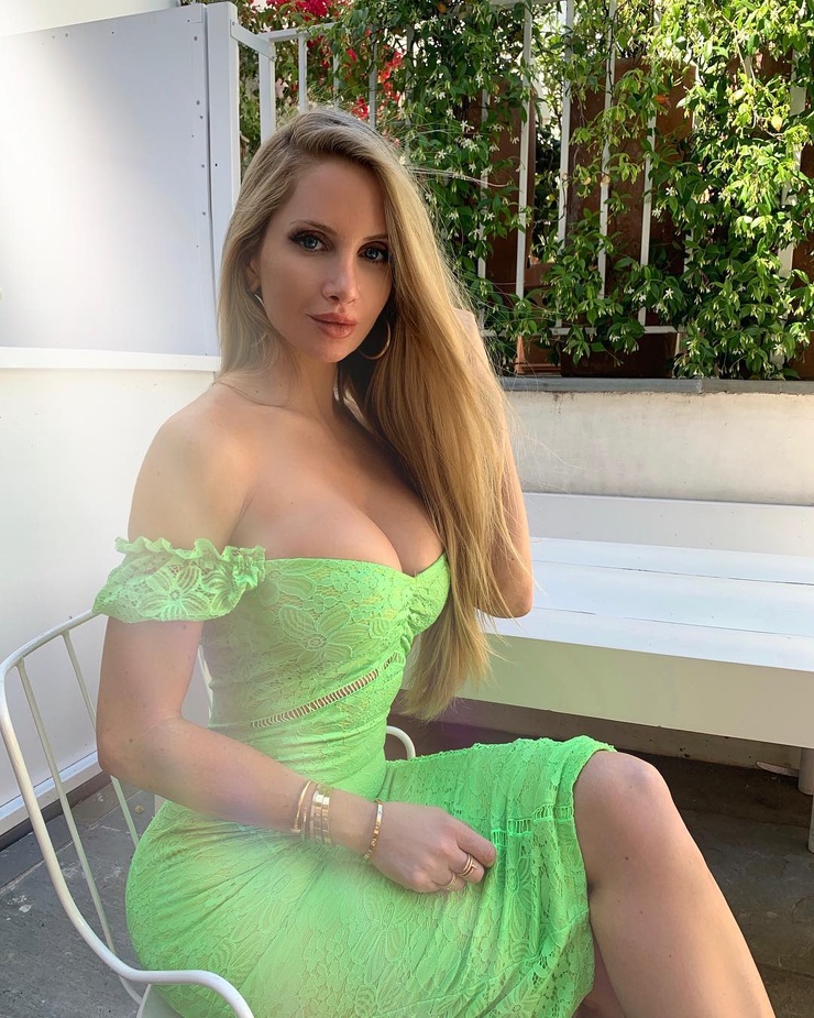 Amanda Elise Lee