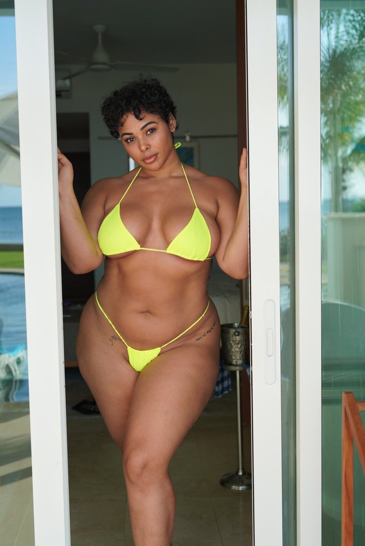 Tabria Majors