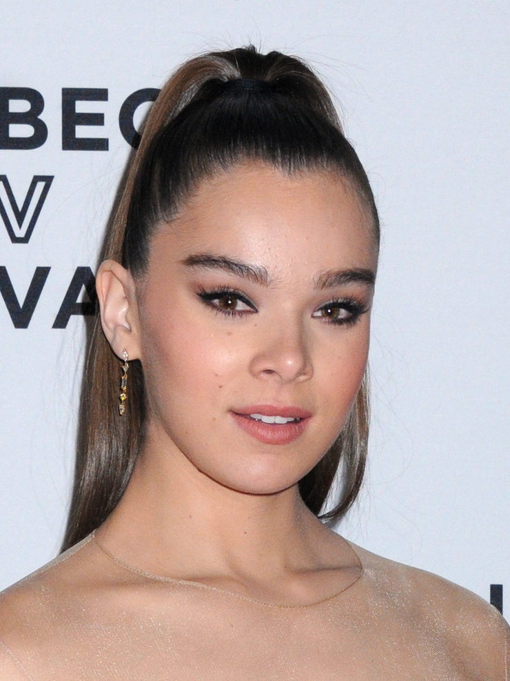 Hailee Steinfeld