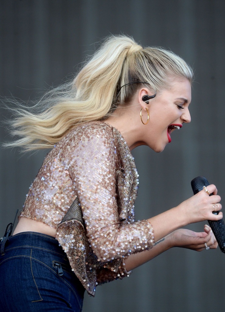 Kelsea Ballerini