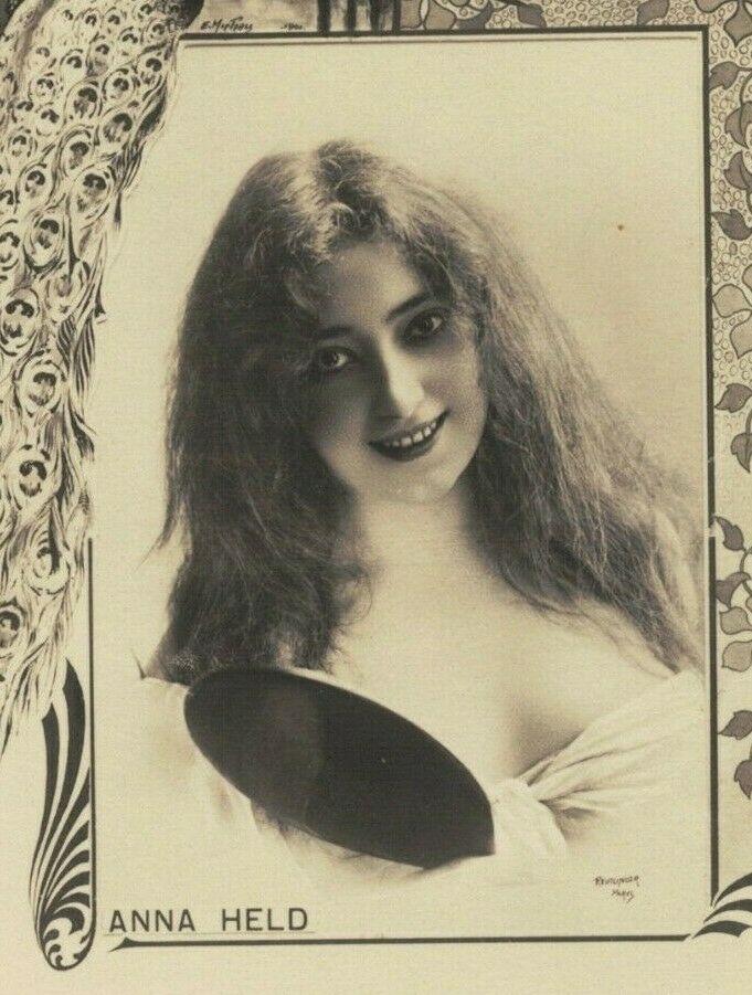 Anna Held