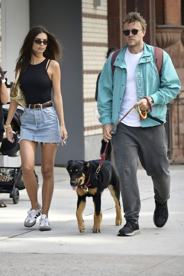 Emily Ratajkowski