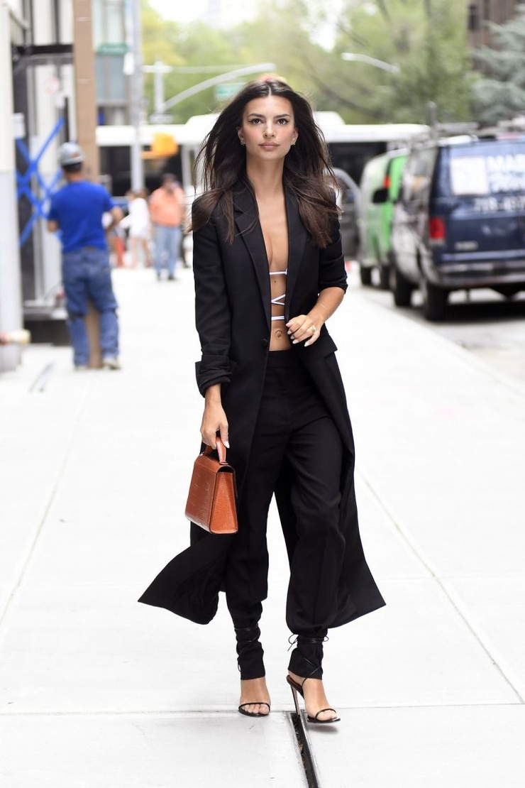Emily Ratajkowski
