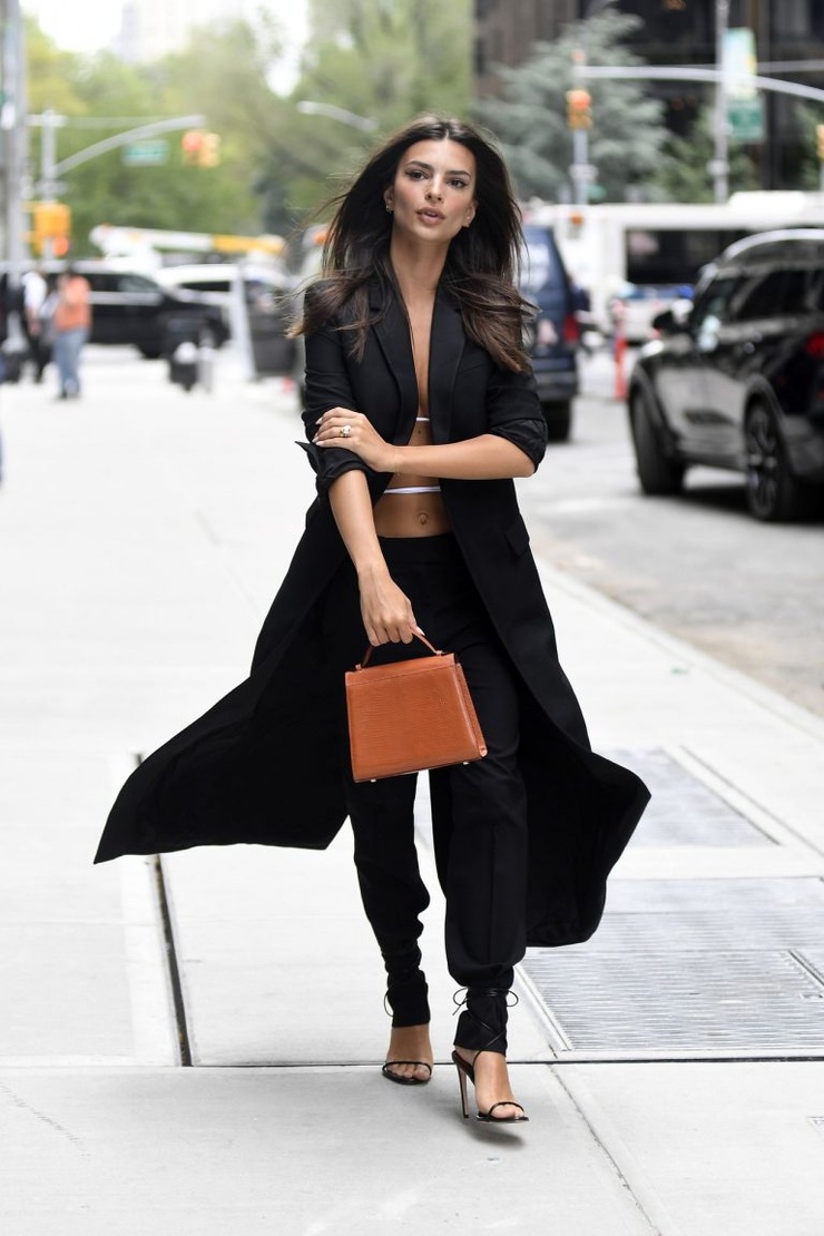 Emily Ratajkowski