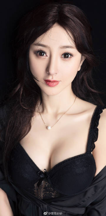 Ella Li Qian Qian
