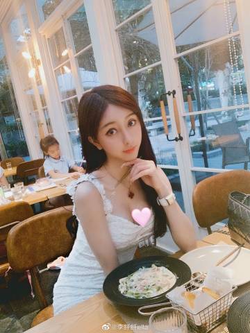 Ella Li Qian Qian