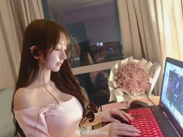 Ella Li Qian Qian