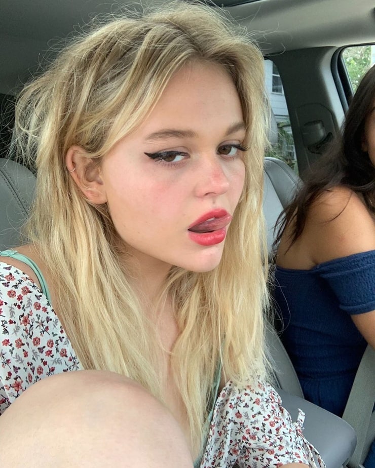 Emily Alyn Lind chest