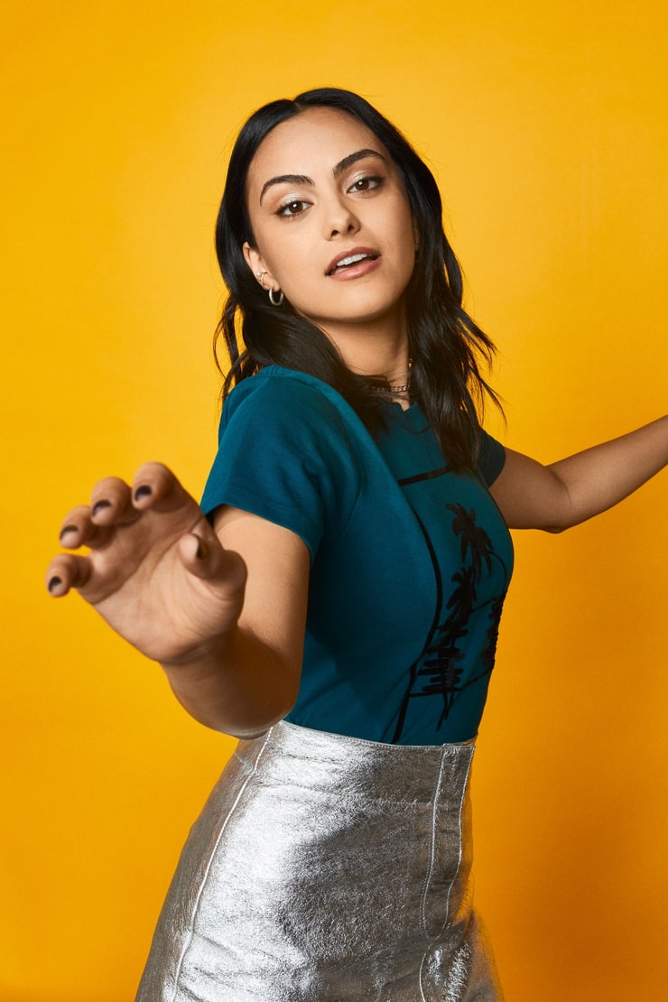 Camila Mendes