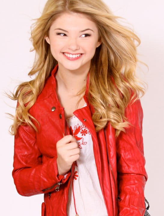 Stefanie Scott