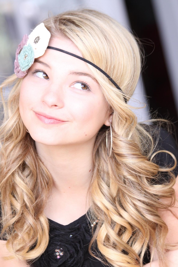 Stefanie Scott Stefanie Scott