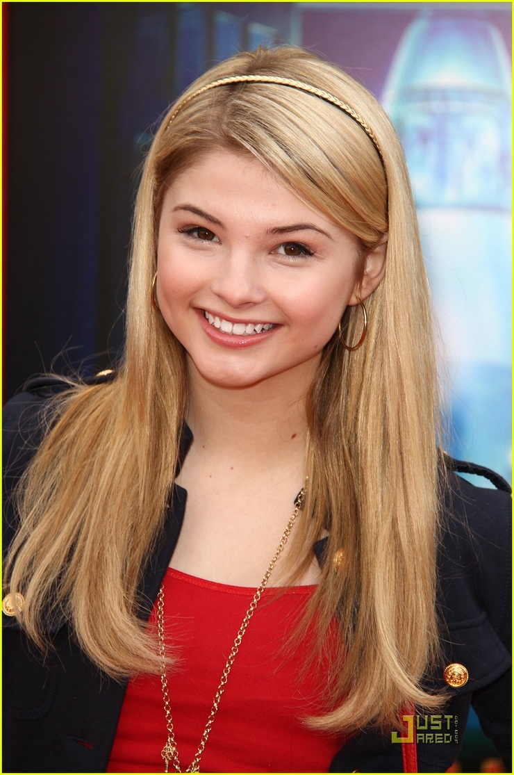 Stefanie Scott