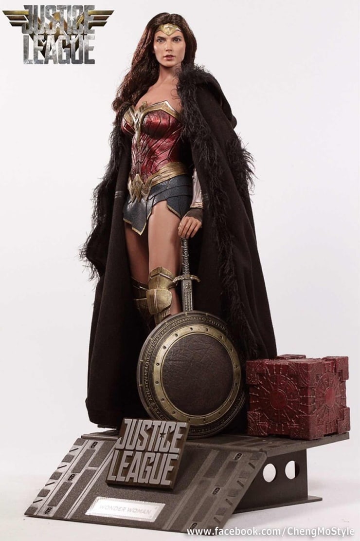 Hot Toys Justice League Wonder Woman [Deluxe Version]