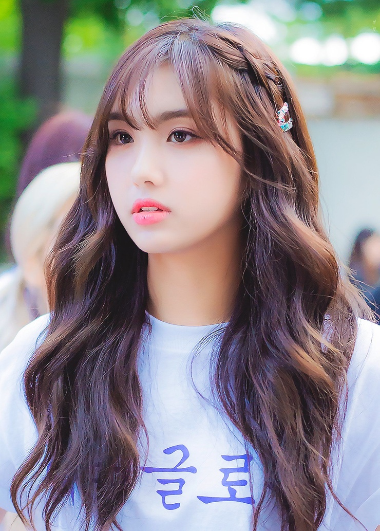 Aisha (EVERGLOW) Aisha (EVERGLOW)