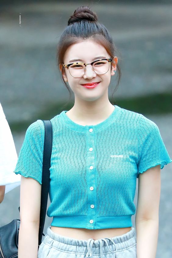 Lia (ITZY) Lia (ITZY)