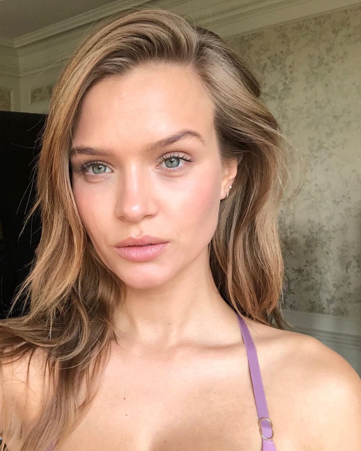 Picture of Josephine Skriver