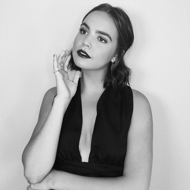 Bailee Madison