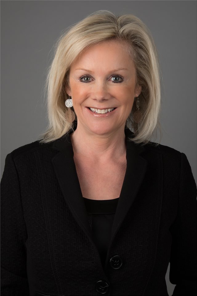 Liz D'Esterre