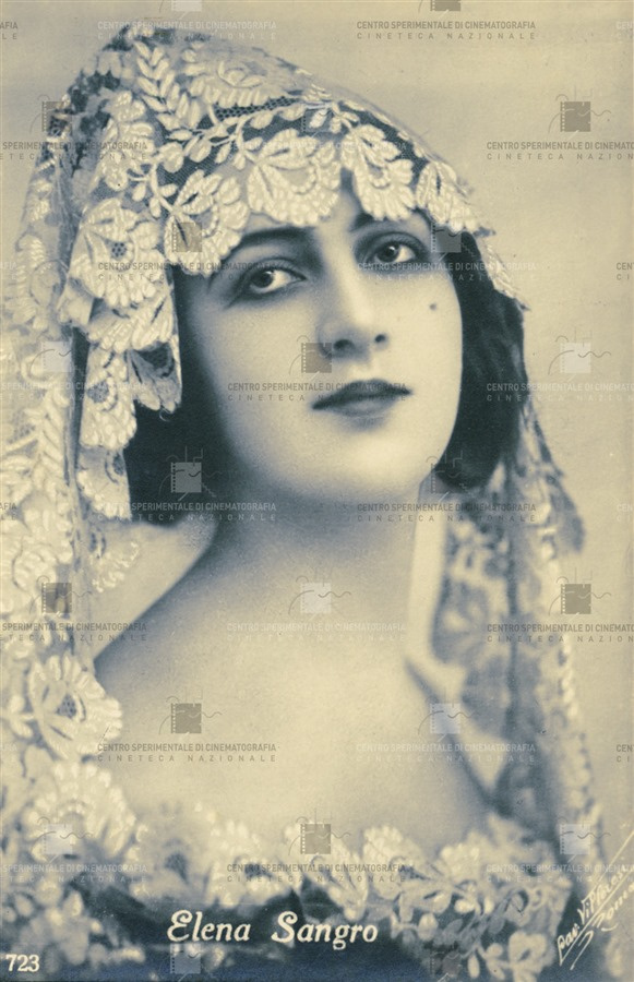 Elena Sangro