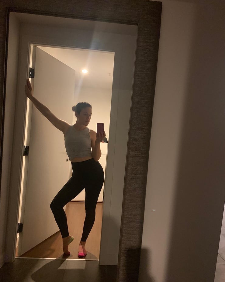 Erin Krakow
