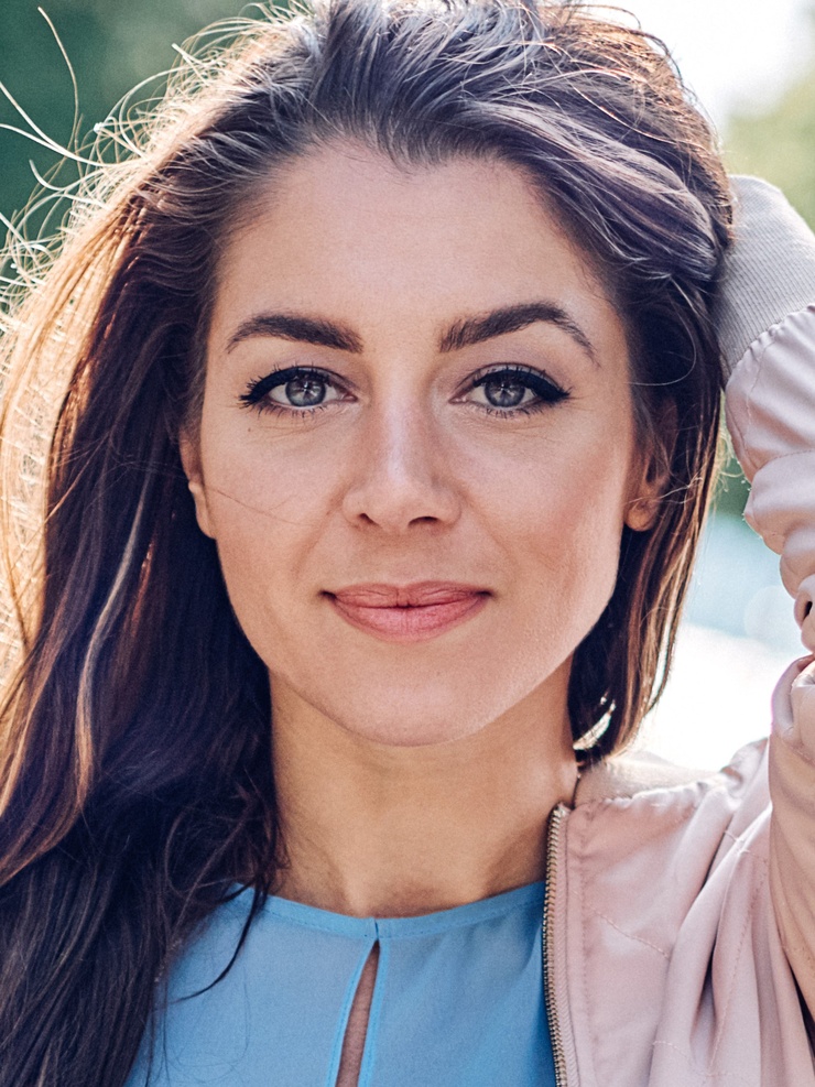 Elisa Posky Elisa Posky