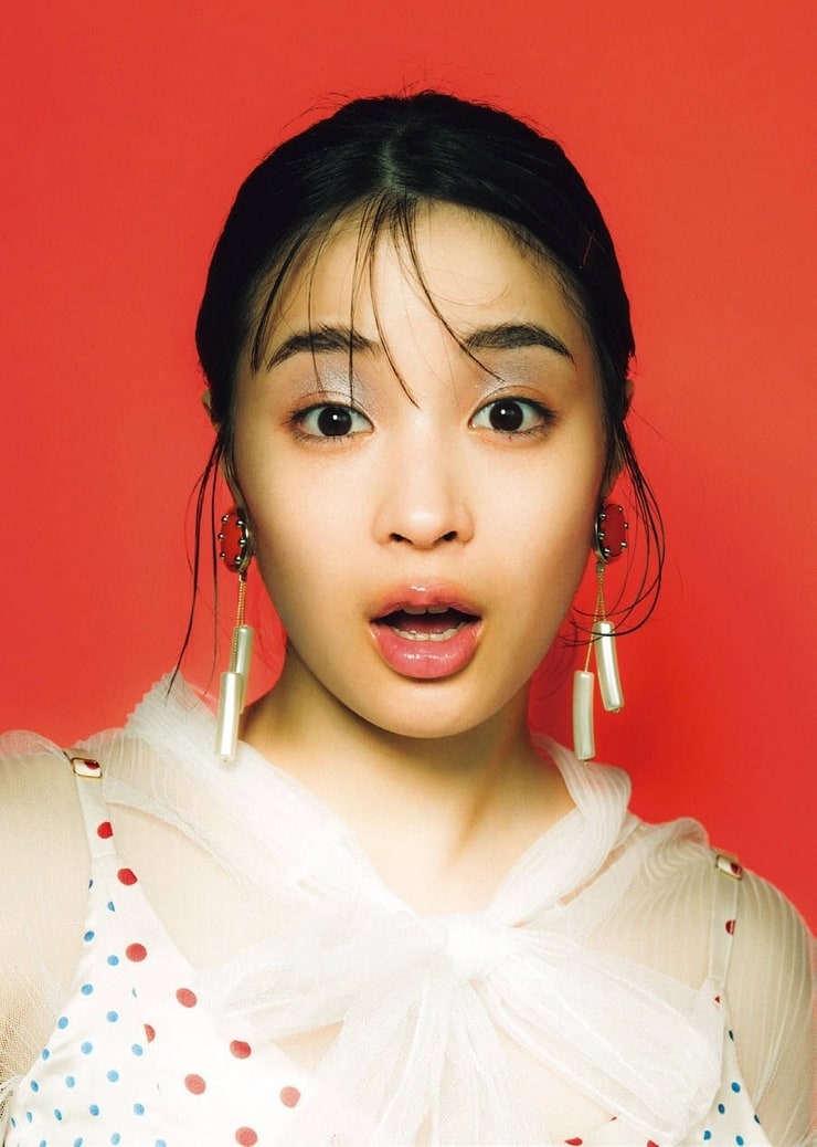 Suzu Hirose