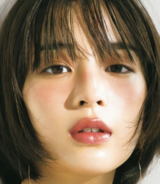 Picture of Suzu Hirose