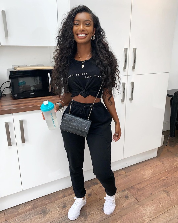 Jourdan Riane