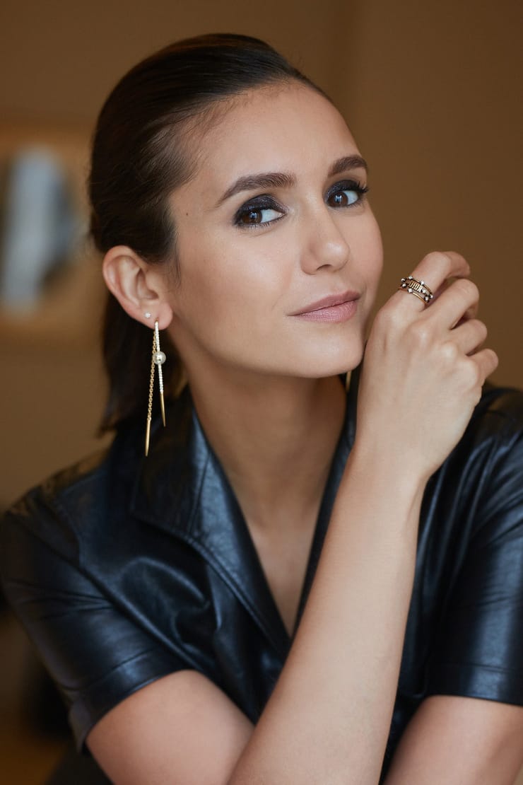 Nina Dobrev