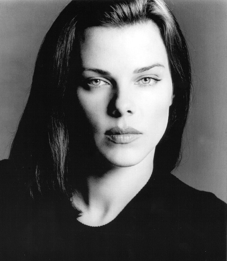 Debi Mazar