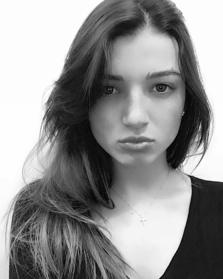 Rebecca Staffelli