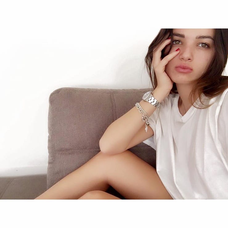 Rebecca Staffelli