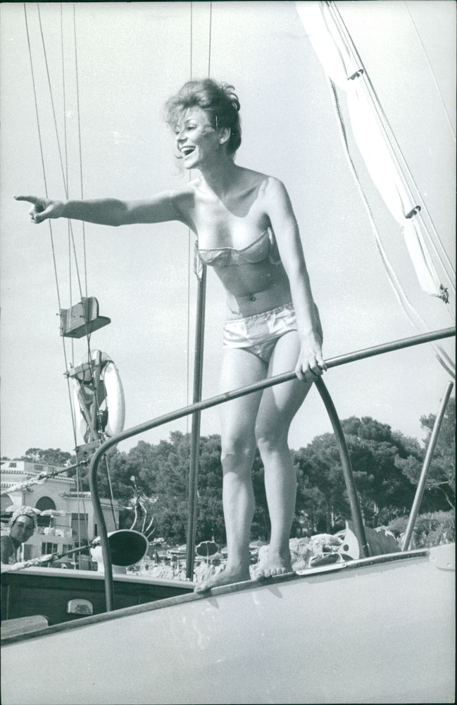 Irina Demick