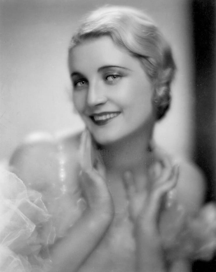 Jeanette Loff
