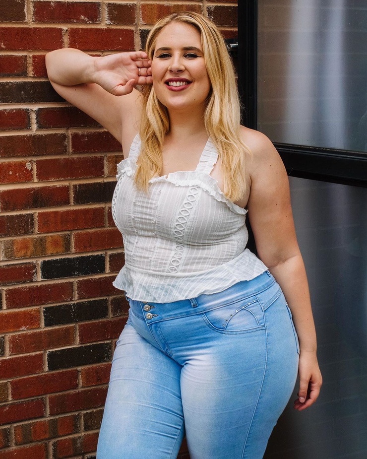 Sophie Turner (Plus Size)