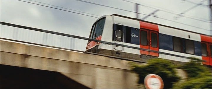 The Girl On The Train (2009)