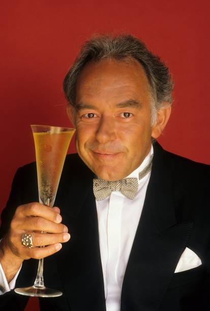 Robin Leach