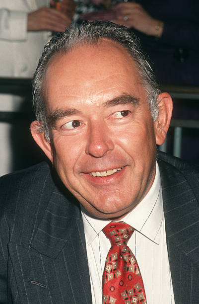 Robin Leach