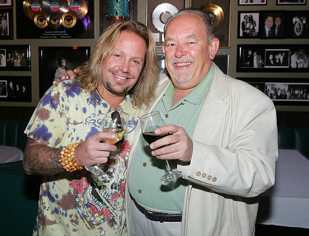 Robin Leach