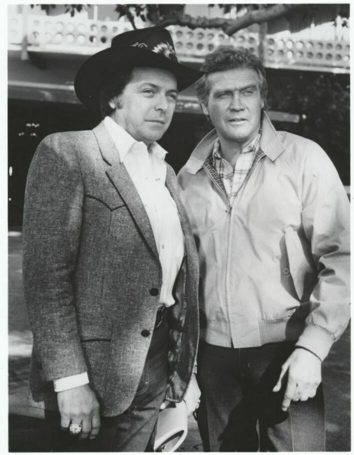 Mickey Gilley, Lee Majors