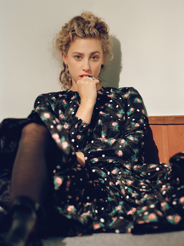 Lili Reinhart