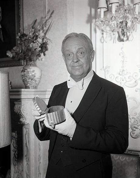 Grady Sutton