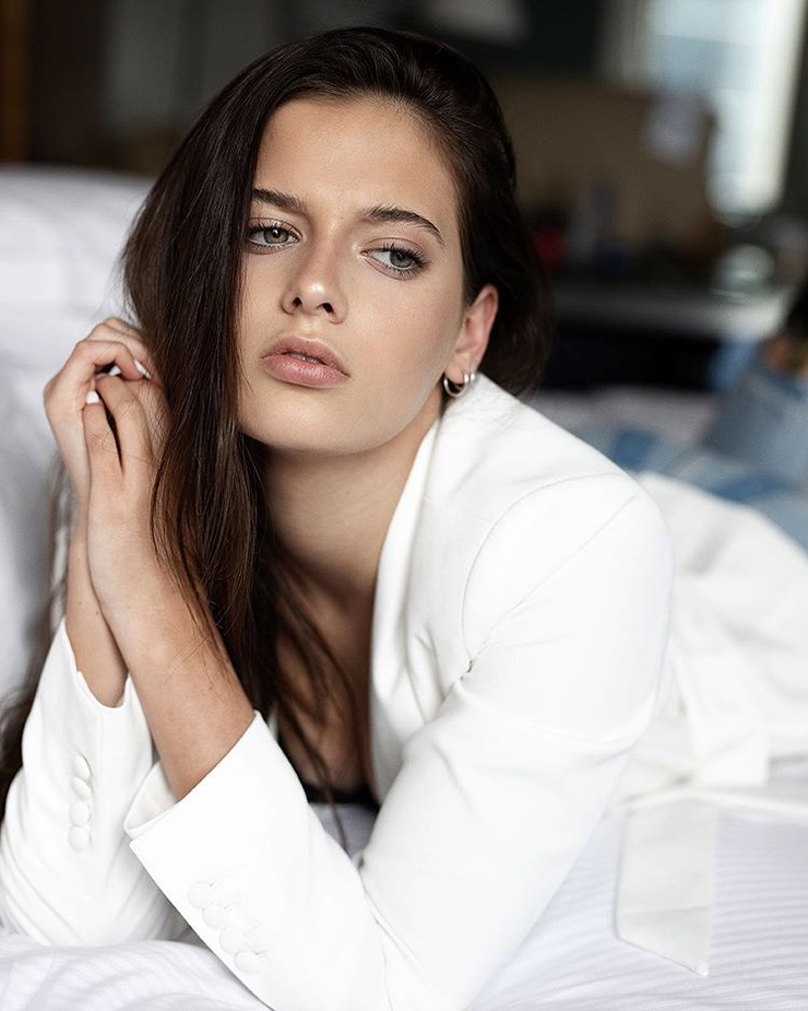 taya brooks
