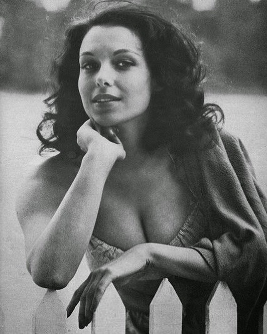 Marie Devereux Marie Devereux