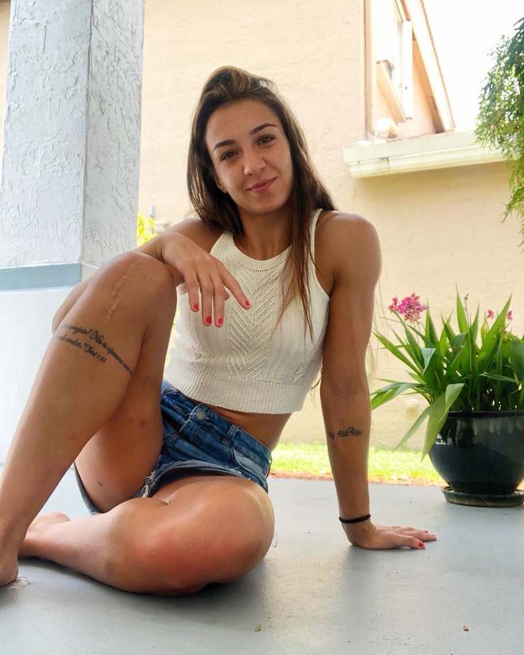 Amanda Ribas Amanda Ribas