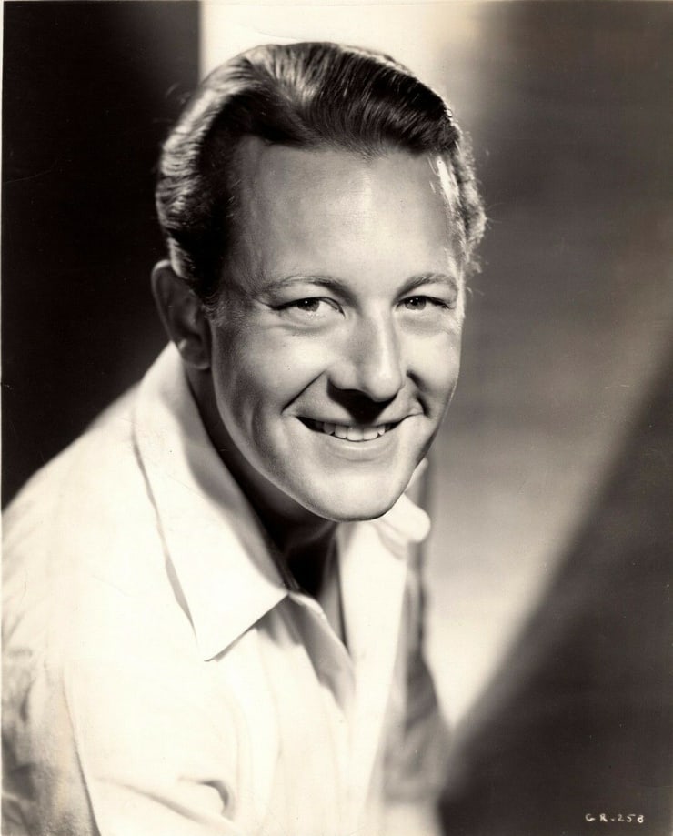 Gene Raymond