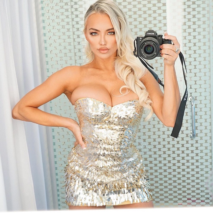 Lindsey Pelas Lindsey Pelas