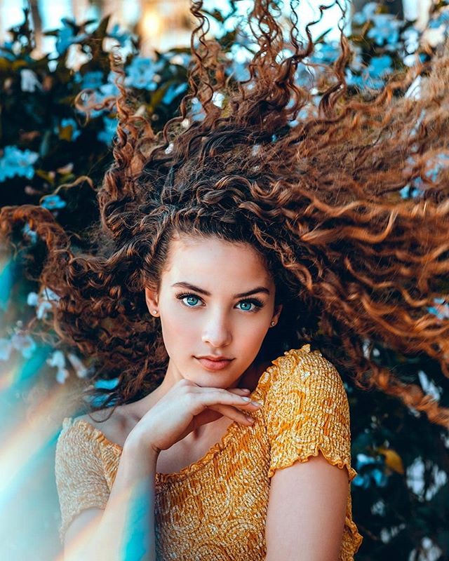 Sofie Dossi