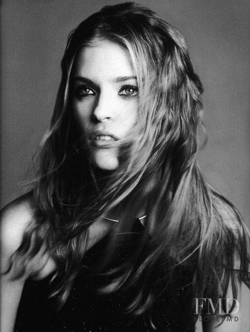 Sarah Thomas (model)